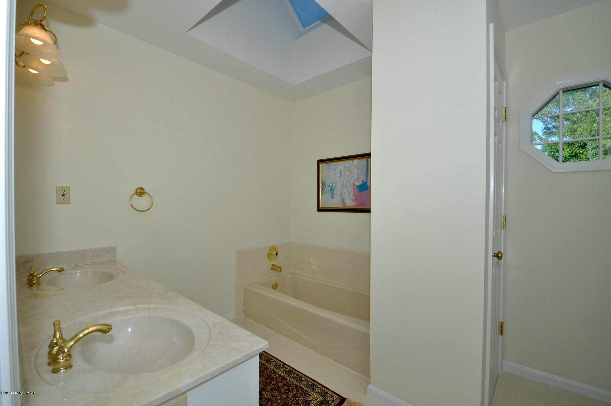812 Foxgate Road Louisville, KY 40223 - Photo 16 of 24 Master Bath