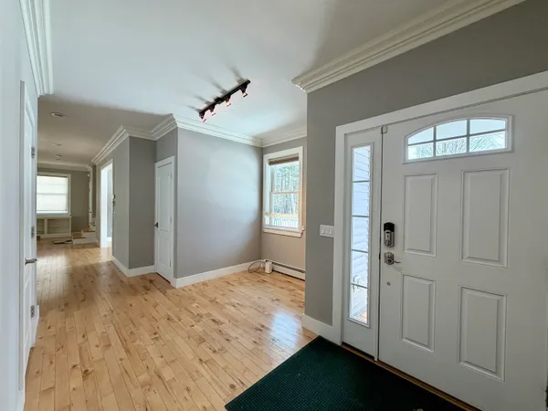 $765,000 | 26 Shore Road, Milton, VT 05468