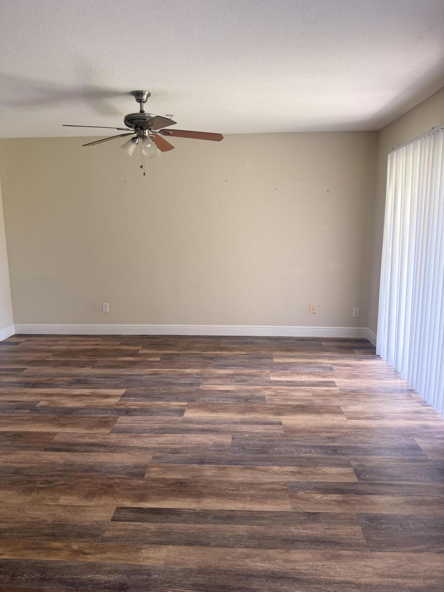 461 Southeast Bloxham Way Stuart, FL 34997 - Photo 3 of 17 Living Room