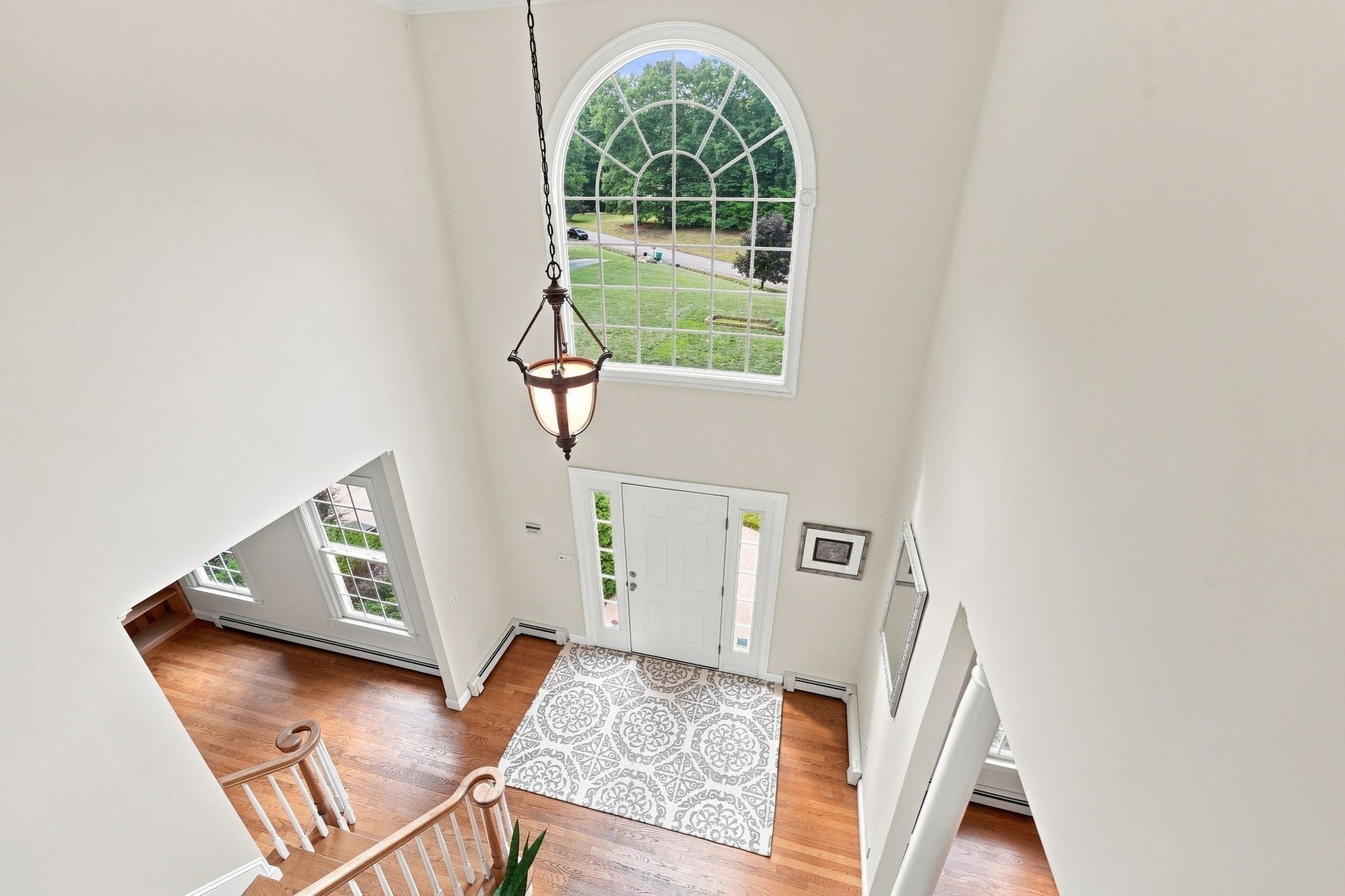 27 Juniper Road Upton, MA 01568 - Photo 7 of 42 Gallery Image 7