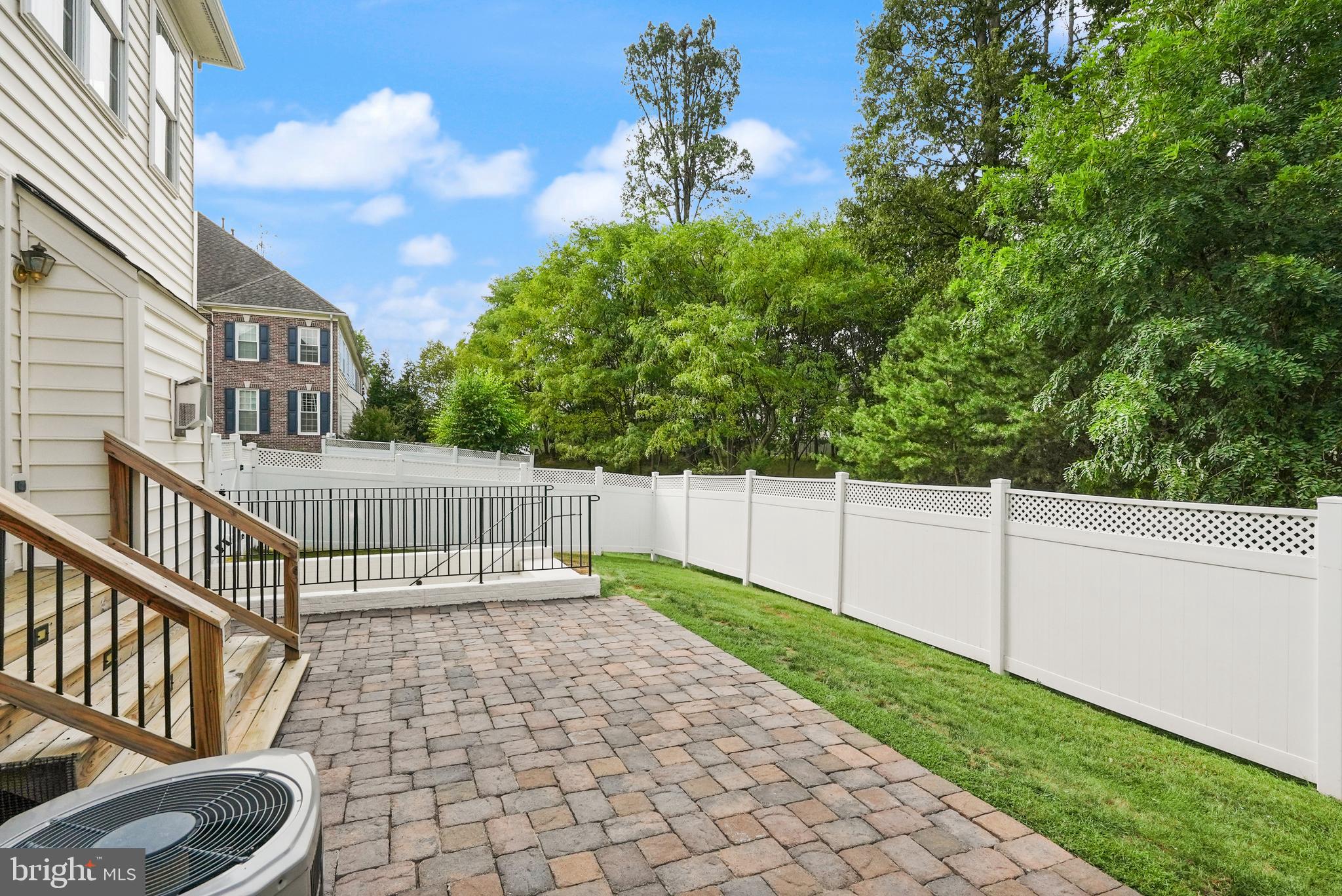 43616 Carradoc Farm Terrace Leesburg, VA 20176 - Photo 53 of 63 Paver patio, fully fenced