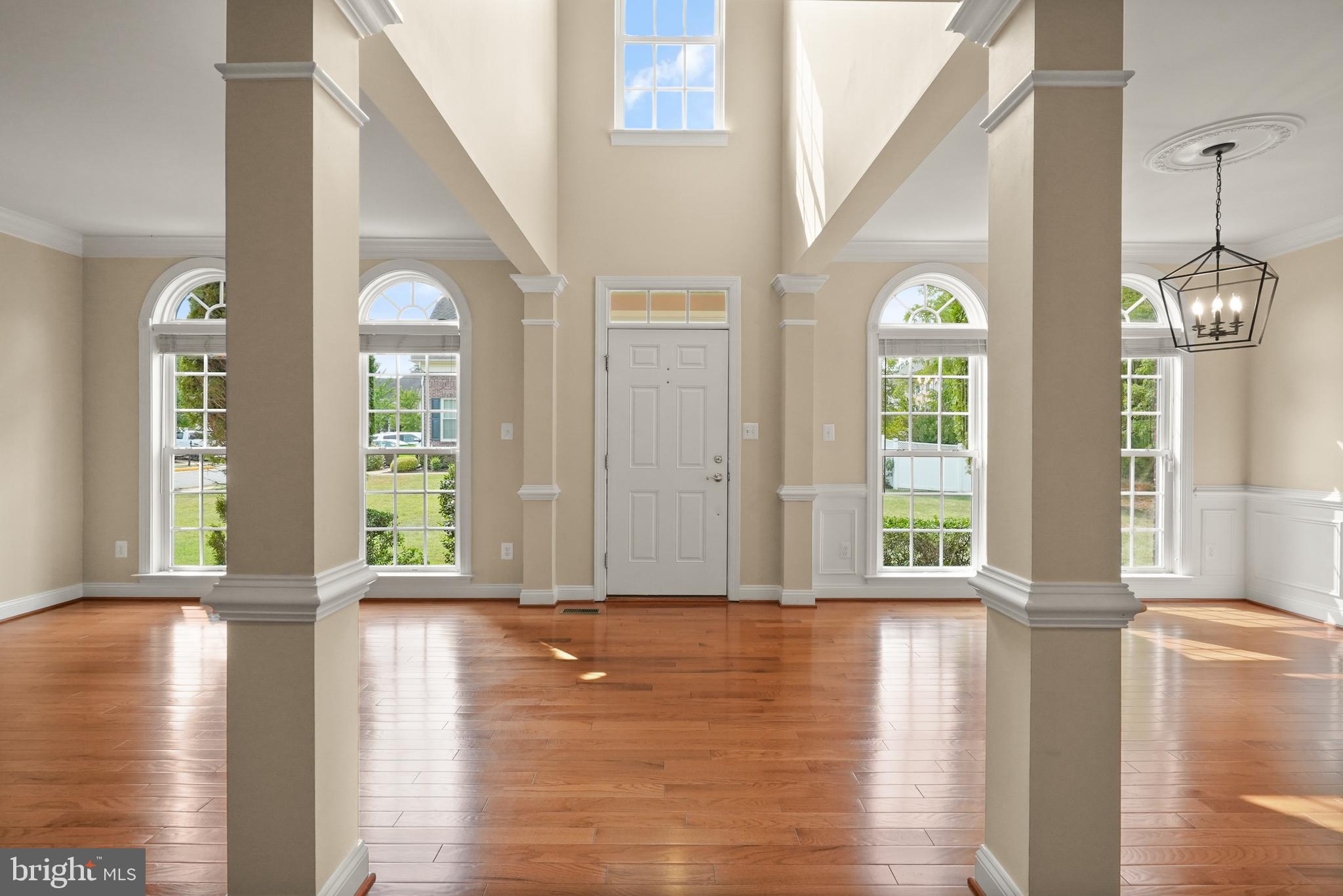 43616 Carradoc Farm Terrace Leesburg, VA 20176 - Photo 6 of 63 Elegant 2 story foyer