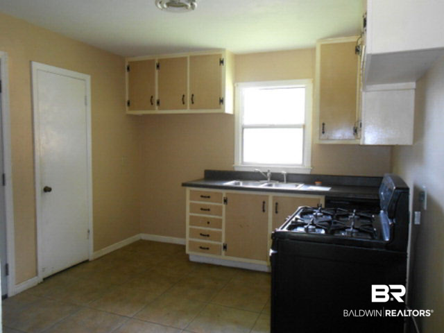 3909 Prima Vera Lane Mobile, AL 36605 - Photo 3 of 12