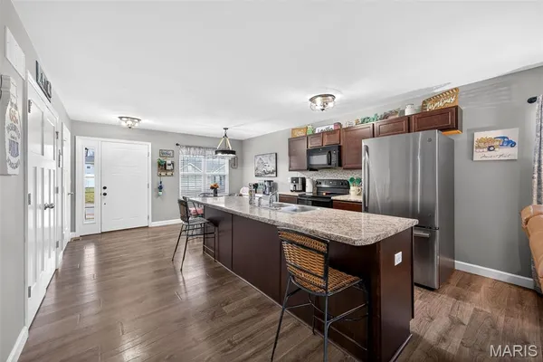 $285,000 | 151 Hidden Valley Way, Winfield, MO 63389