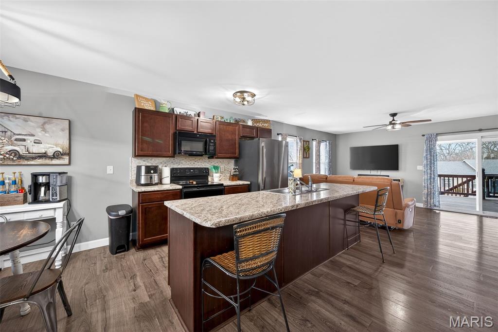 151 Hidden Valley Way Winfield, MO 63389 - Photo 2 of 33