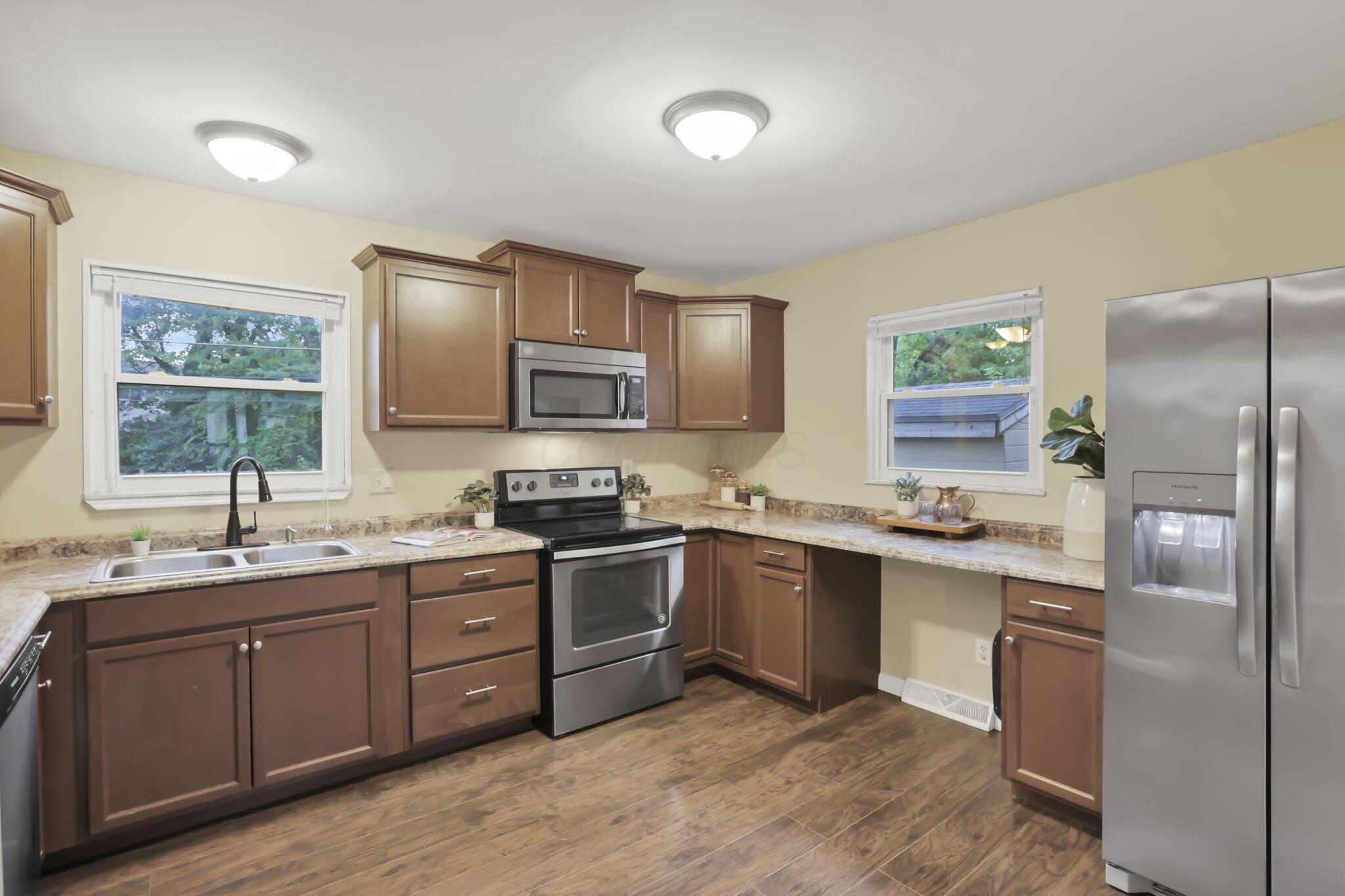 6365 Karl Road Columbus, OH 43229 - Photo 17 of 51 14-web-or-mls-939A9713