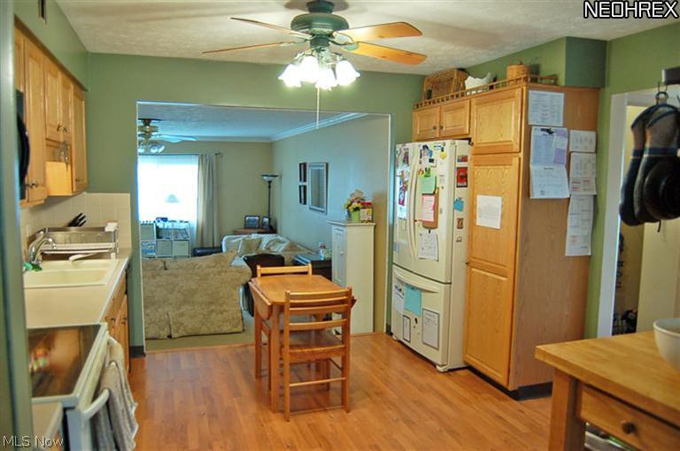 35480 Bainbridge Road Solon, OH 44139 - Photo 10 of 25