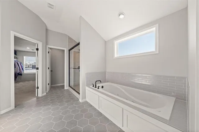 $609,900 | 10308 North Oakland Avenue, Kansas City, MO 64157