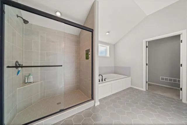 $609,900 | 10308 North Oakland Avenue, Kansas City, MO 64157