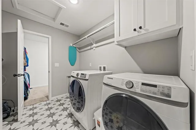 $609,900 | 10308 North Oakland Avenue, Kansas City, MO 64157