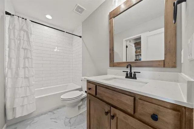 $609,900 | 10308 North Oakland Avenue, Kansas City, MO 64157