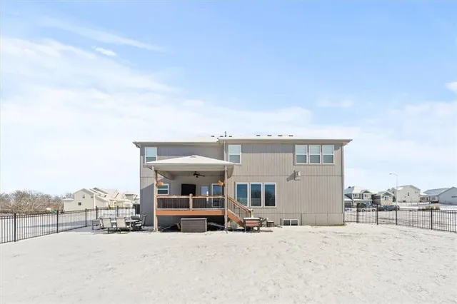 $609,900 | 10308 North Oakland Avenue, Kansas City, MO 64157