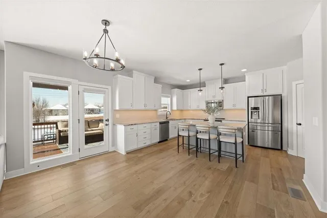 $609,900 | 10308 North Oakland Avenue, Kansas City, MO 64157