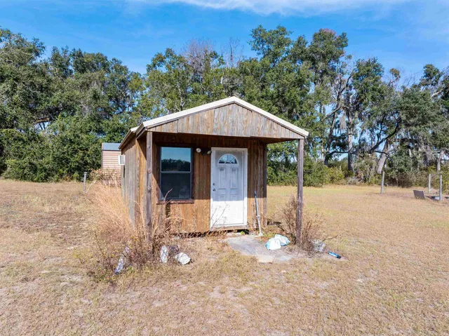 $284,900 | 1015 Northeast Evergreen Avenue, Pinetta, FL 32350