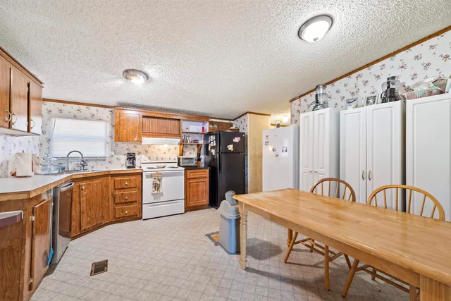 $284,900 | 1015 Northeast Evergreen Avenue, Pinetta, FL 32350