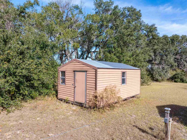 $284,900 | 1015 Northeast Evergreen Avenue, Pinetta, FL 32350