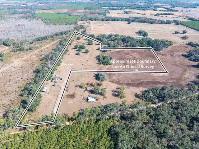 $284,900 | 1015 Northeast Evergreen Avenue, Pinetta, FL 32350