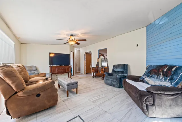 $284,900 | 1015 Northeast Evergreen Avenue, Pinetta, FL 32350