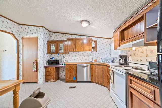 $284,900 | 1015 Northeast Evergreen Avenue, Pinetta, FL 32350