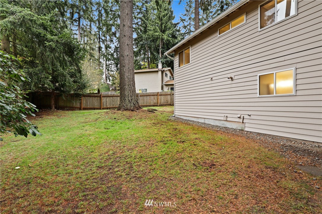 3305 199th Place Southeast Bothell, WA 98012 - Photo 31 of 39 a view of a backyard with a small cabin