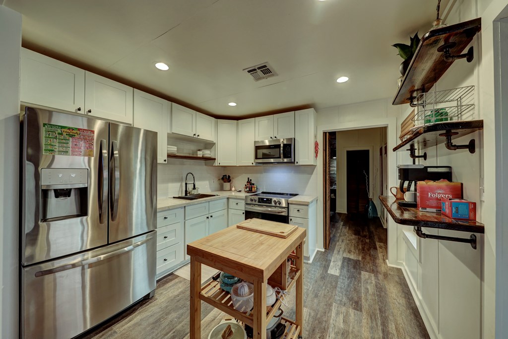 812 Byas Springs Road Mountain Home, TX 78058 - Photo 15 of 56