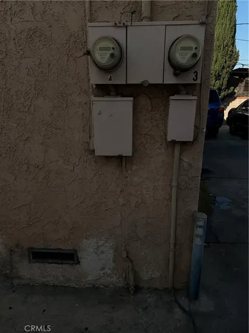 a close view of a stove