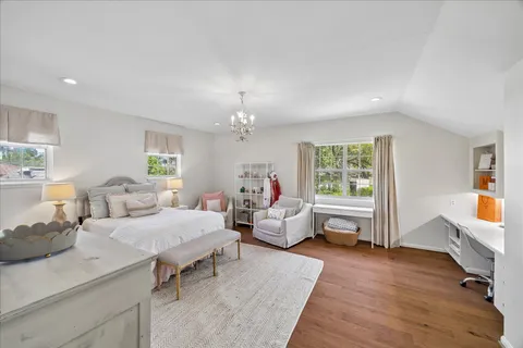 $2,900,000 | 10926 Wickwild, Hunters Creek Village, TX 77024