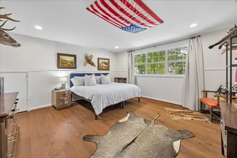 $2,900,000 | 10926 Wickwild, Hunters Creek Village, TX 77024