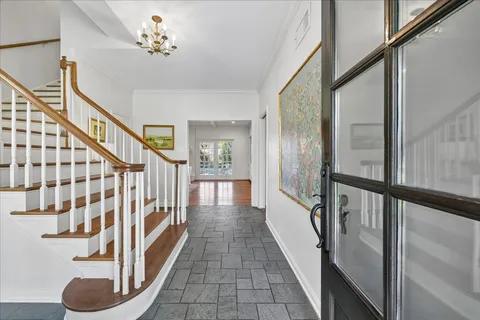 $2,900,000 | 10926 Wickwild, Hunters Creek Village, TX 77024