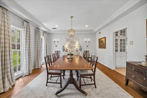 $2,900,000 | 10926 Wickwild, Hunters Creek Village, TX 77024