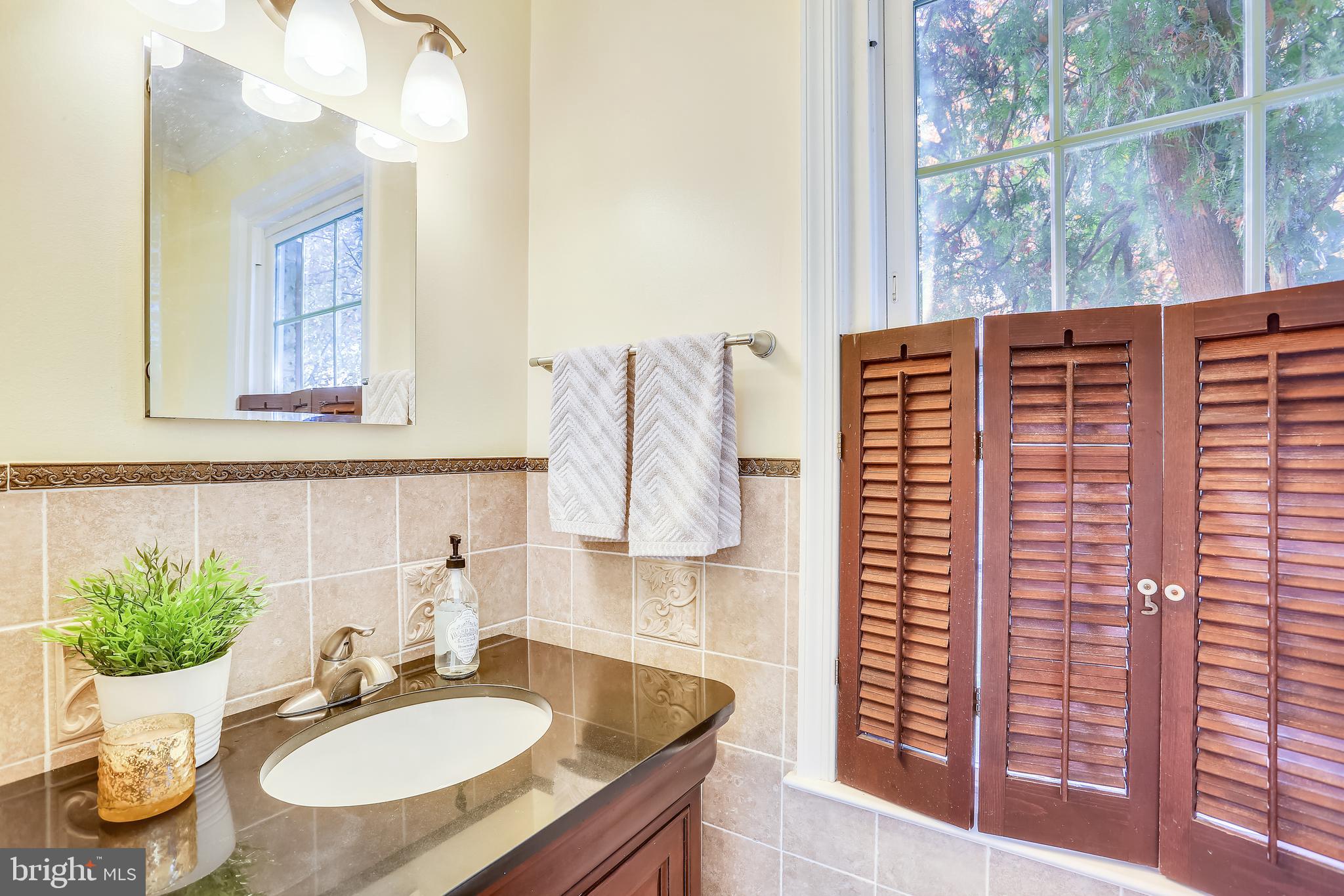 44 Oak Shade Road Gaithersburg, MD 20878 - Photo 24 of 41 Update main level powder room