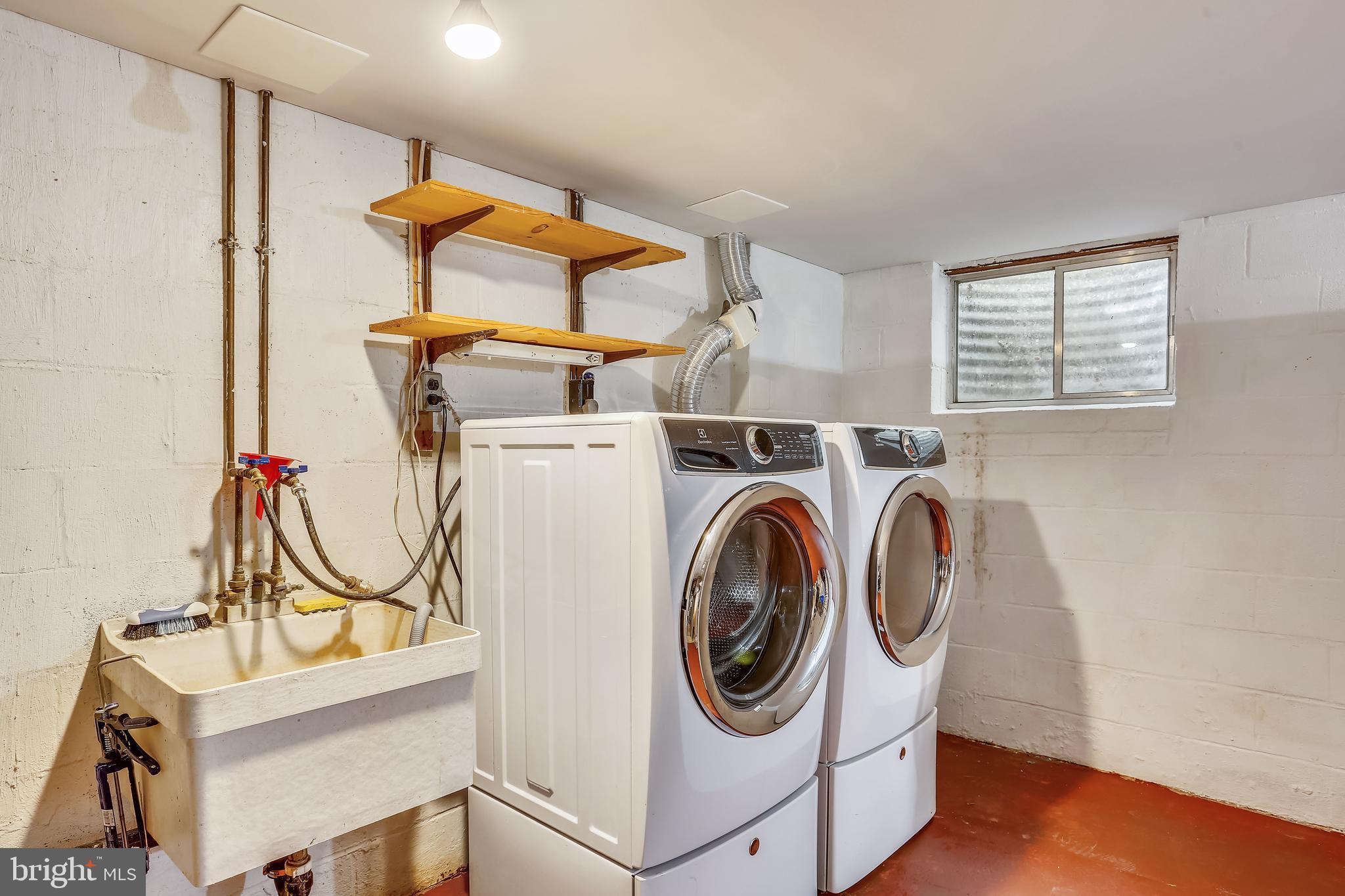 44 Oak Shade Road Gaithersburg, MD 20878 - Photo 33 of 41 Laundry with recently replaced washer & dryer