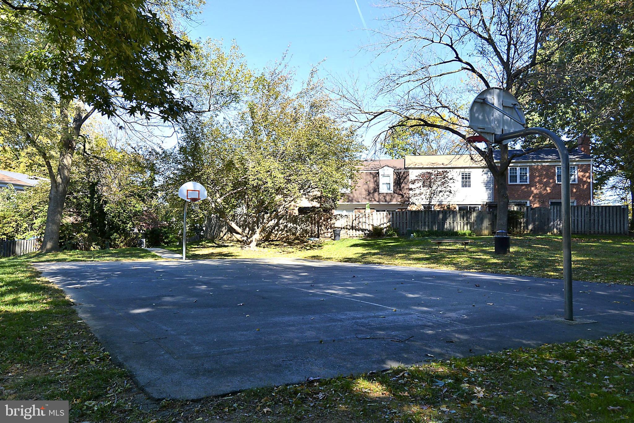 44 Oak Shade Road Gaithersburg, MD 20878 - Photo 41 of 41 Neighborhood basketball court