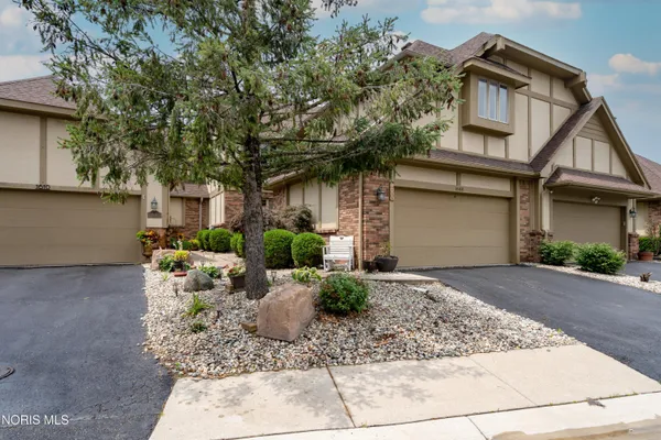 $298,900 | 1608 Saddlebrook Court, Unit C, Toledo, OH 43615