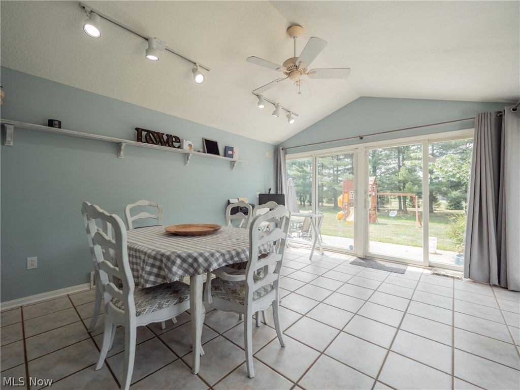 36477 Kinzel Road Avon, OH 44011 - Photo 13 of 34