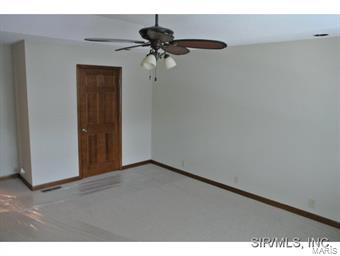 1218 Mule Road Columbia, IL 62236 - Photo 15 of 24 Gallery Image 15