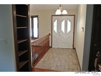 1218 Mule Road Columbia, IL 62236 - Photo 10 of 24 Gallery Image 10
