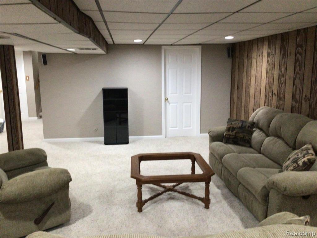 2181 Chalet Drive Rochester Hills, MI 48309 - Photo 24 of 26