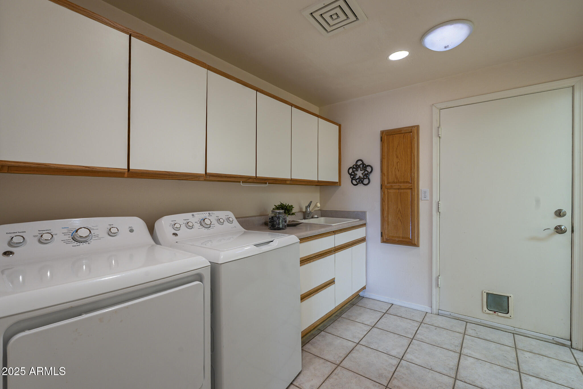 2620 North Barkley Mesa, AZ 85203 - Photo 25 of 39 Barkley-56