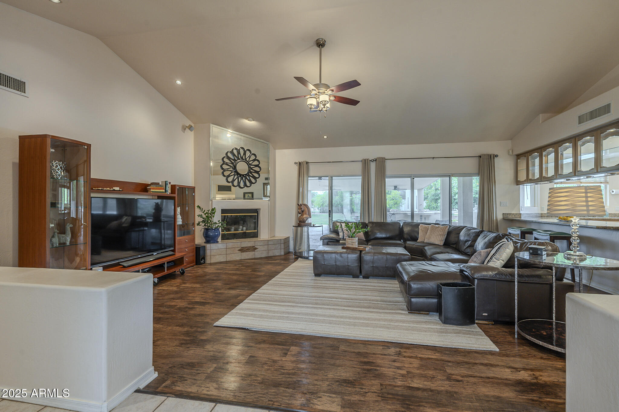 2620 North Barkley Mesa, AZ 85203 - Photo 7 of 39 Barkley-14