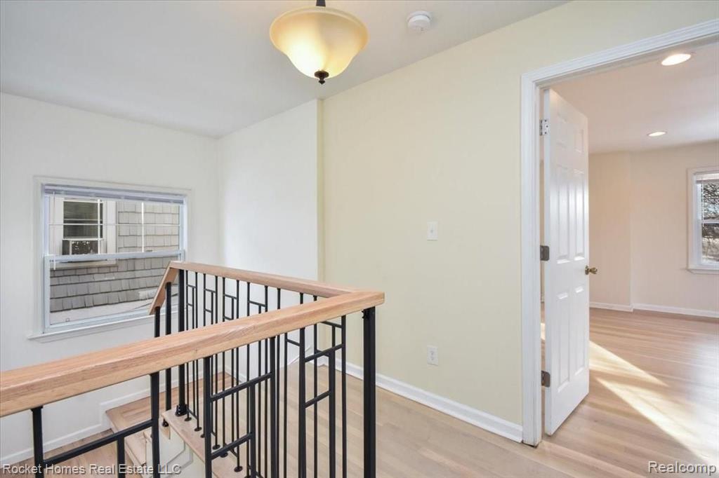 1452 Bishop Road Grosse Pointe Park, MI 48230 - Photo 20 of 48