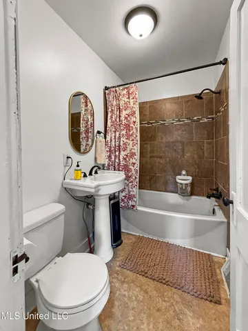 $150,000 | 406 Aston Avenue, McComb, MS 39648