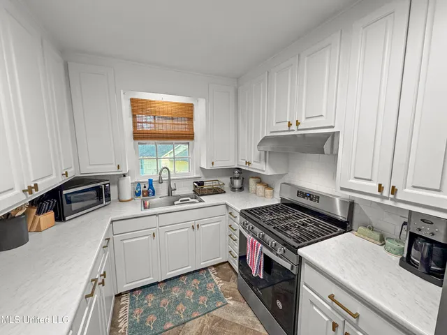 $150,000 | 406 Aston Avenue, McComb, MS 39648