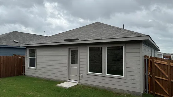 $1,750 | 2908 Hearts Trail, Crandall, TX 75114