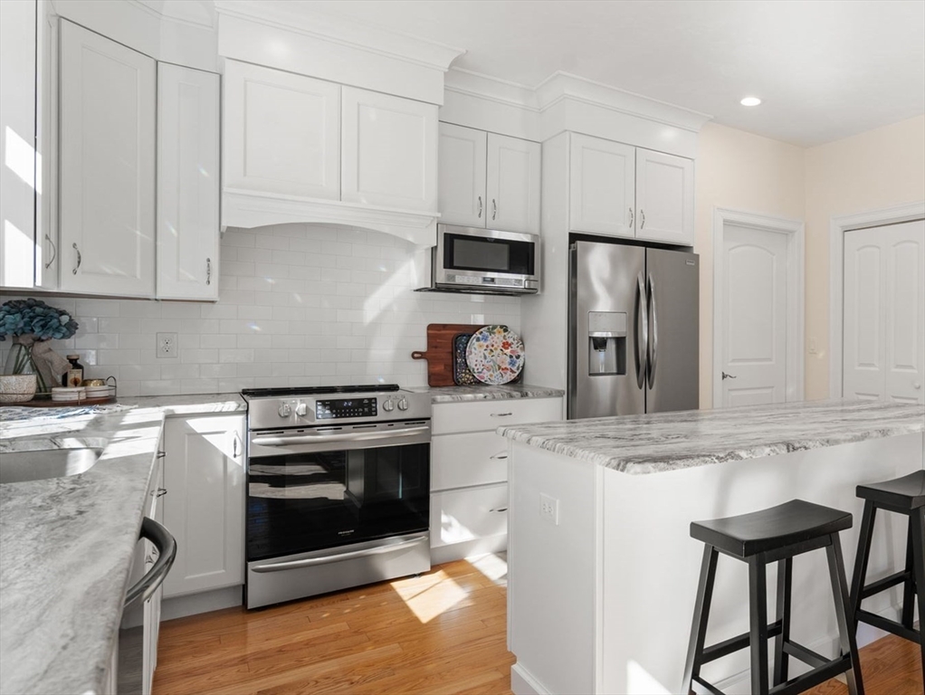 33 Boydes Crossing Norfolk, MA 02056 - Photo 4 of 31