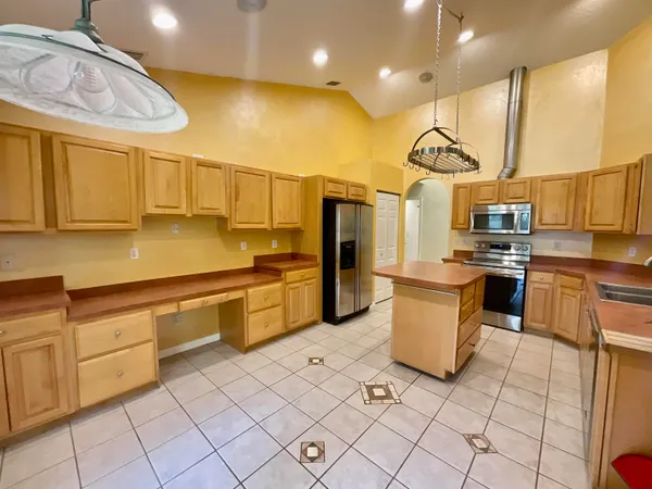 $2,150 | 10275 Gregory Avenue, Hastings, FL 32145