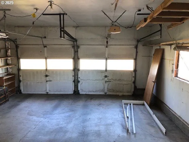 $425,000 | 1649 Northwest Martin Avenue, Roseburg, OR 97471