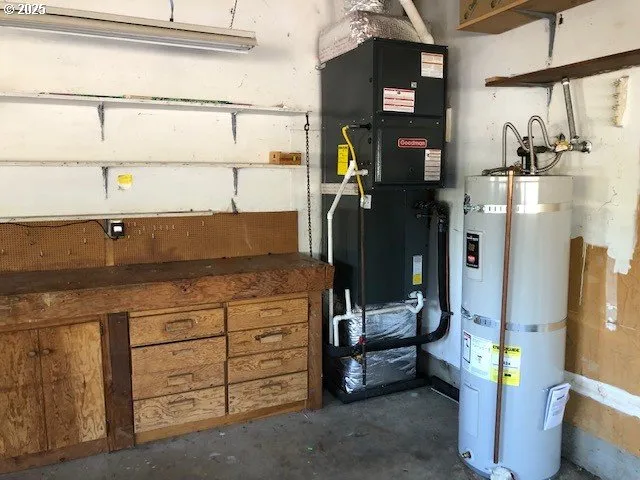 $425,000 | 1649 Northwest Martin Avenue, Roseburg, OR 97471