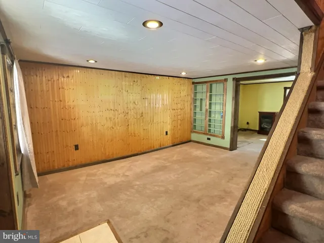 $159,900 | 176 Roosevelt Drive, Mahanoy City, PA 17948