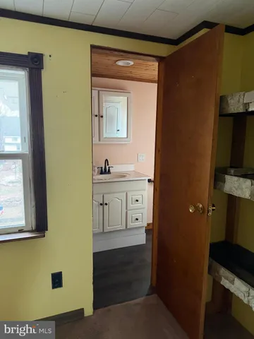 $159,900 | 176 Roosevelt Drive, Mahanoy City, PA 17948